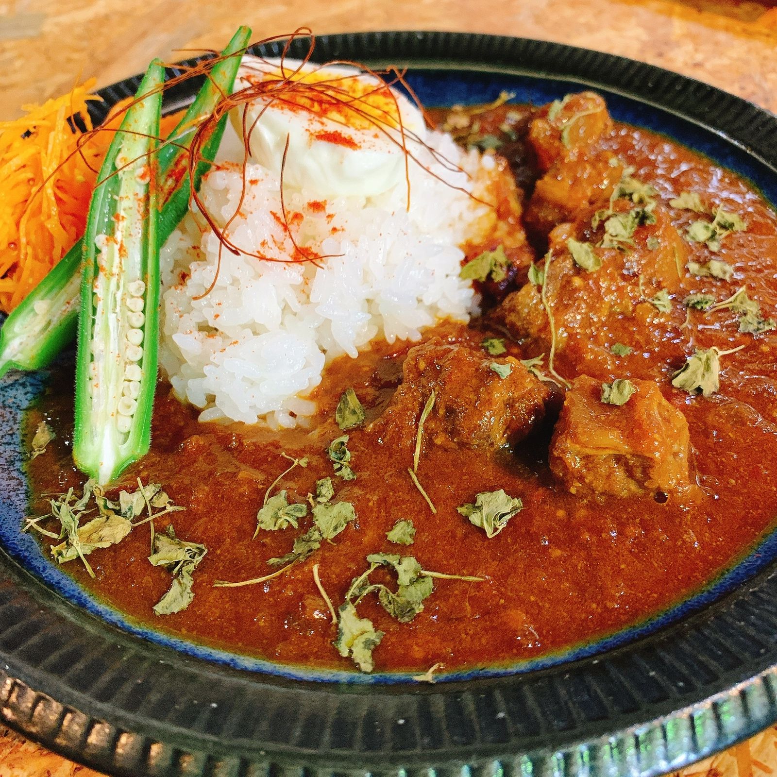 キーマカレーと温泉卵